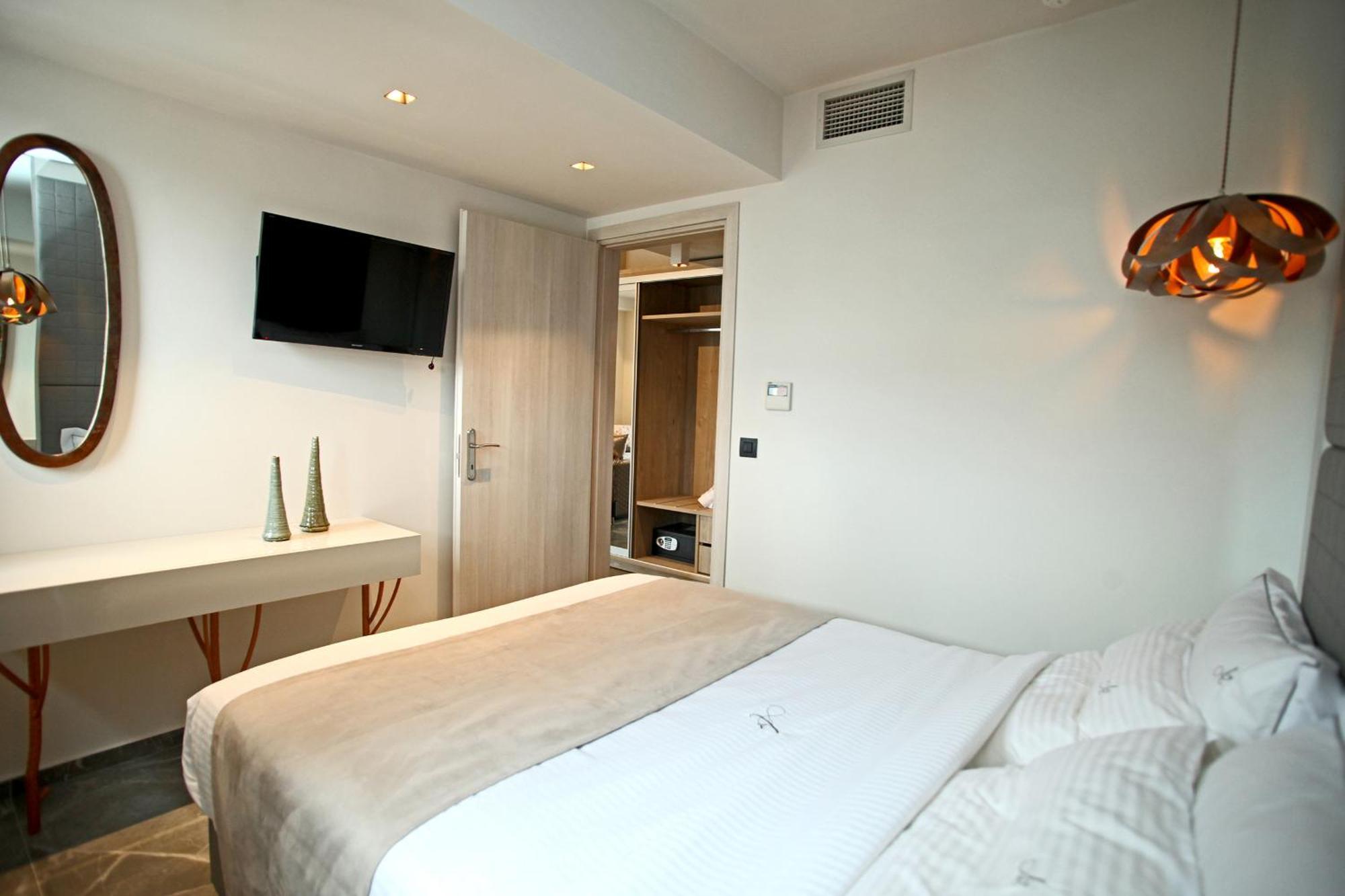 Athinais Luxury Apartments Chaniotis Extérieur photo