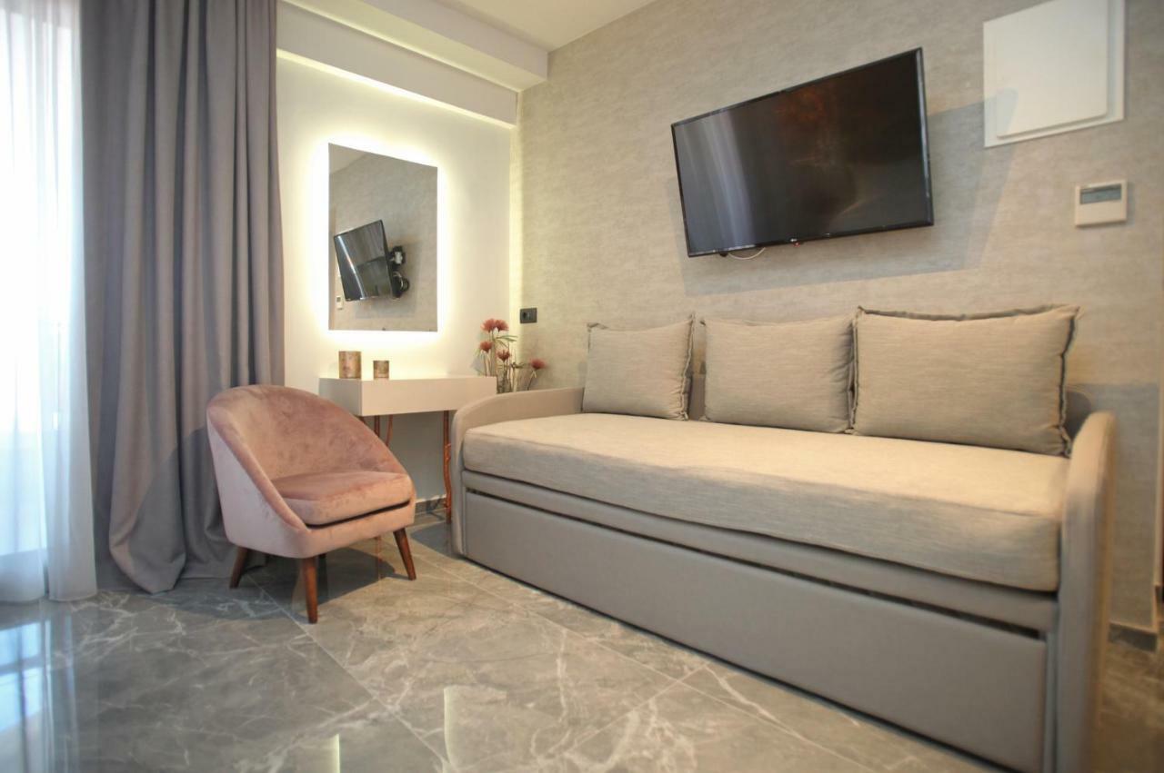 Athinais Luxury Apartments Chaniotis Extérieur photo